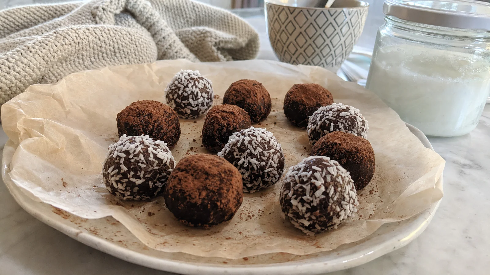 No-Bake Coconut Oil Chocolate Truffles (Keto and Vegan Friendly)